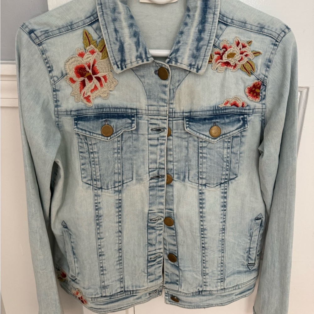 Sundance catalog embroidered jean jacket! Worn once! Size small